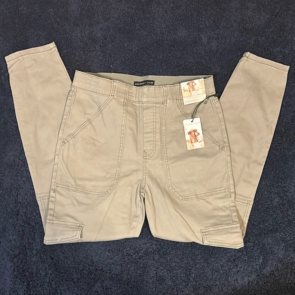 NWT SINCERELY JULES Olive Green Cargo Skinny Ankle Pull On Pants/Jeans Size M